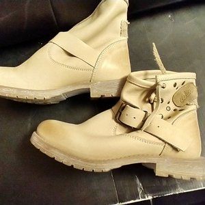 Coolway beige leather boots booties size 7.5